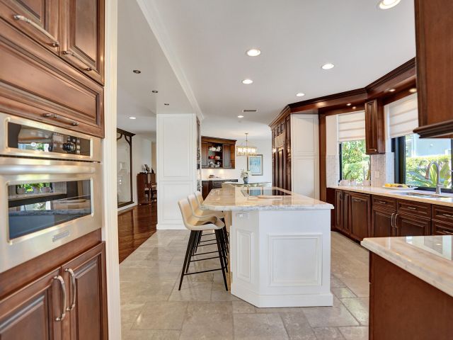 Продажа дома по адресу 5312 Boca Marina Circle N - фото 6598166