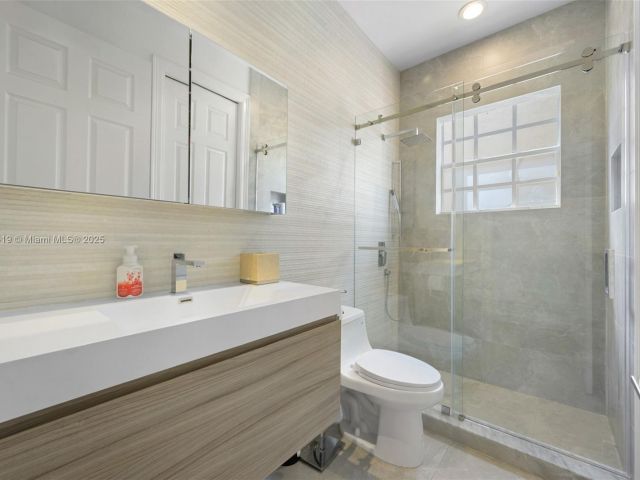 Дом в аренду по адресу 19460 39th Ct 19460 - фото 6551380