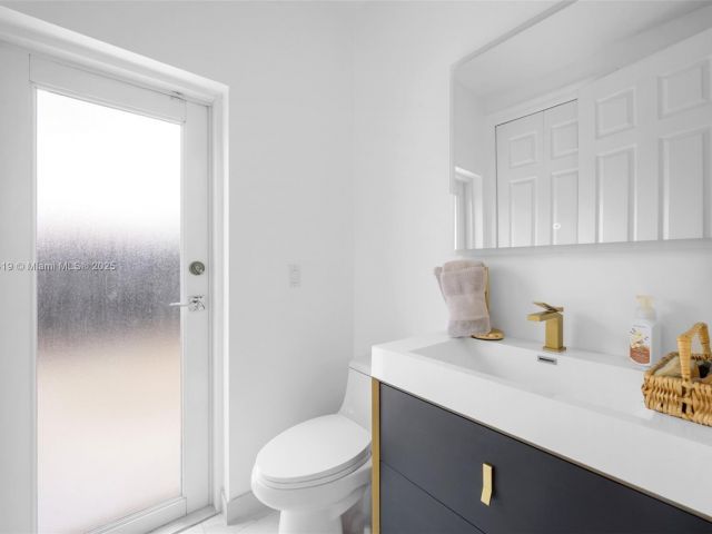 Дом в аренду по адресу 19460 39th Ct 19460 - фото 6551382