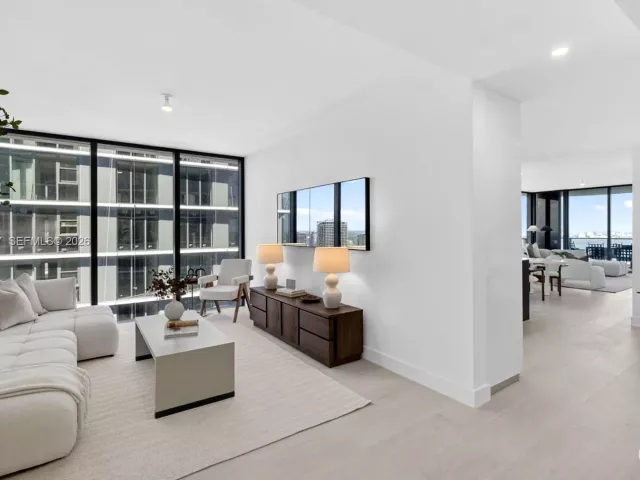 Продажа квартиры #3801 - фото 6567793