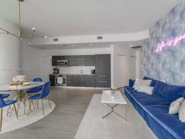 Продажа квартиры #4108 - фото 6931149