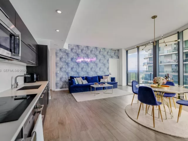 Продажа квартиры #4108 - фото 6931152