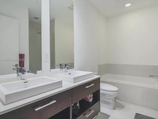 Продажа квартиры #4108 - фото 6931136