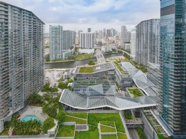 Продажа квартиры #4108 - фото 6931154