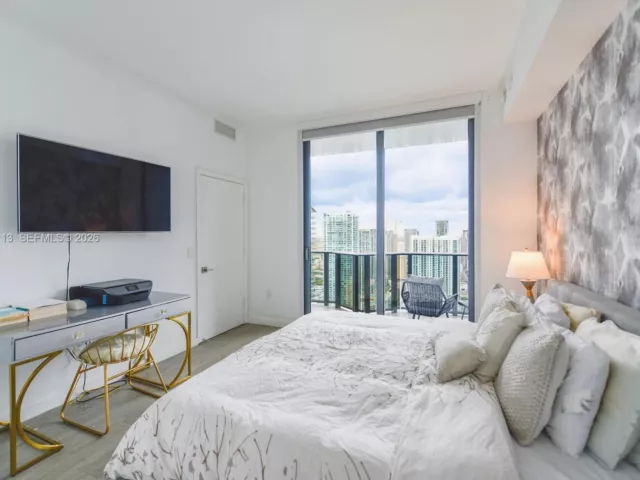 Продажа квартиры #4108 - фото 6931137