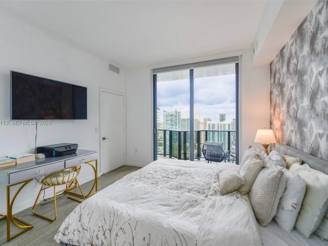 Продажа квартиры #4108 - фото 6931137