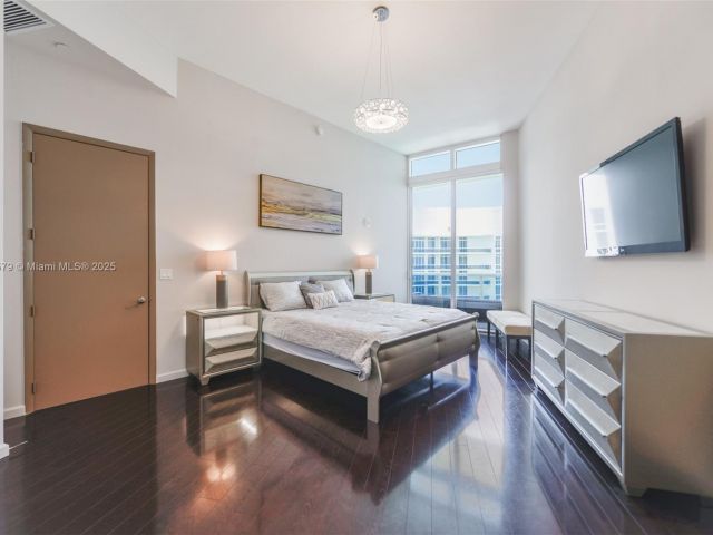 Квартира в аренду номер4203 - фото 6552965