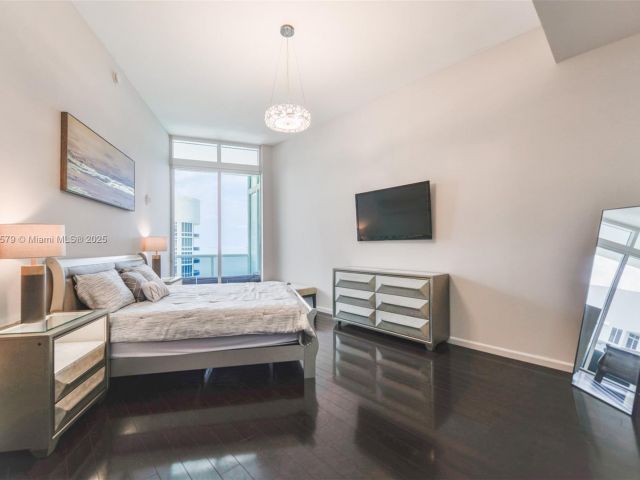 Квартира в аренду номер4203 - фото 6552967