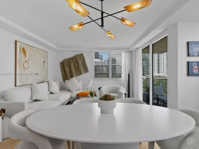 Продажа квартиры #701 - фото 6556974