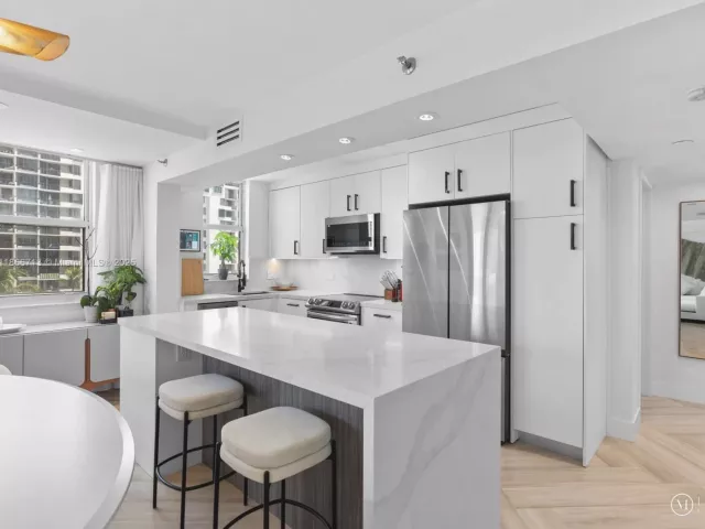 Продажа квартиры #701 - фото 6556975