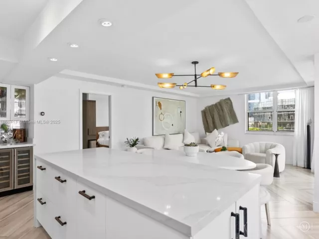 Продажа квартиры #701 - фото 6556976