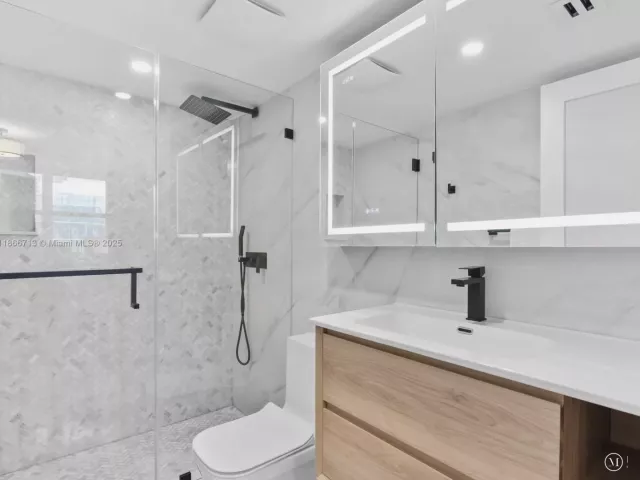 Продажа квартиры #701 - фото 6556963