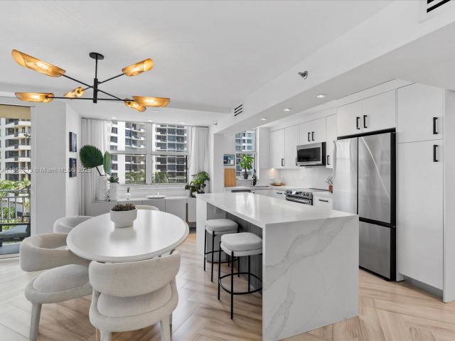 Продажа квартиры #701 - фото 6556971