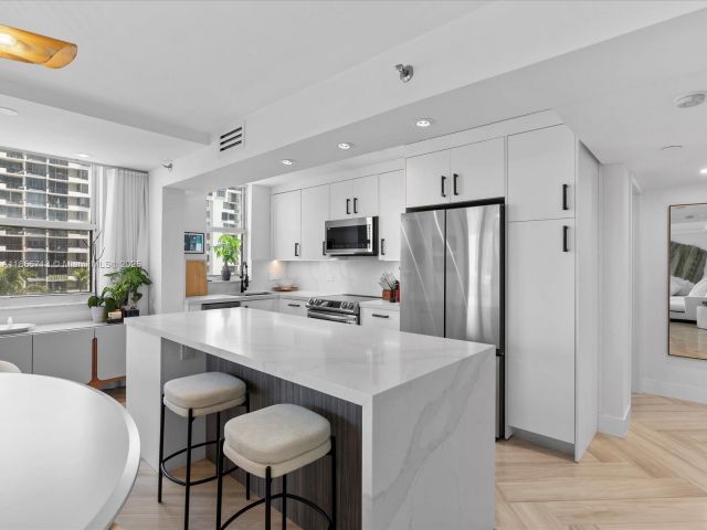 Продажа квартиры #701 - фото 6556975