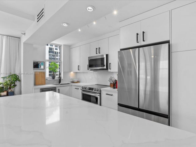 Продажа квартиры #701 - фото 6556978