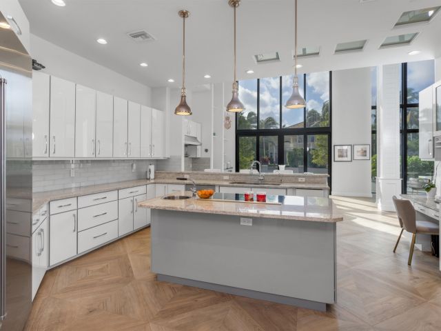 Продажа дома по адресу 4698 Sanctuary Lane - фото 6593329