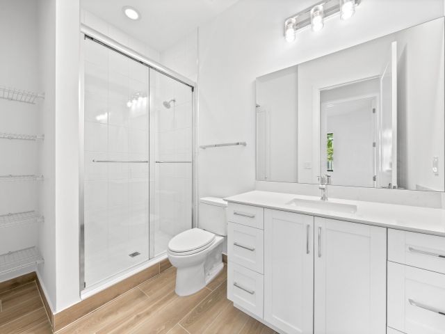 Продажа дома по адресу 1450 SW 23rd Street - фото 6579475