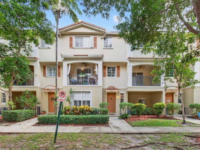 Дом в аренду по адресу 4582 Danson Way - фото 6595586