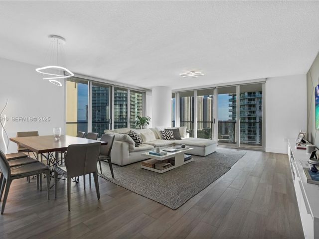 Продажа квартиры #4-1802 - фото 6612698