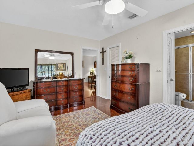 Дом в аренду по адресу 328 NW 42nd Street - фото 6594083