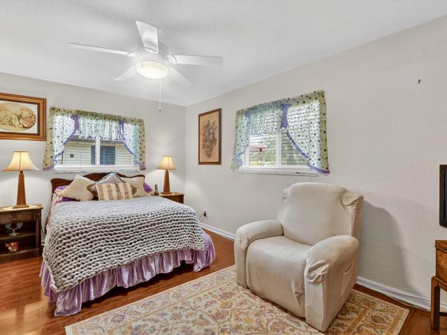 Дом в аренду по адресу 328 NW 42nd Street - фото 6594084