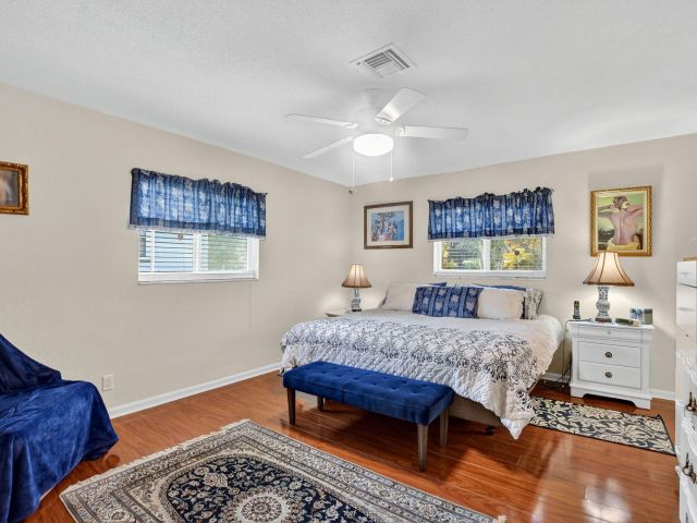 Дом в аренду по адресу 328 NW 42nd Street - фото 6594088