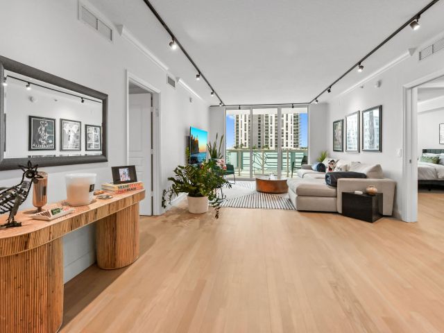 Продажа квартиры #1150 - фото 6577037