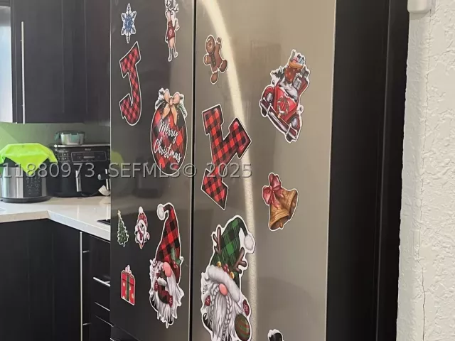 Продажа дома по адресу 7130 NW 21st Ct - фото 8910772