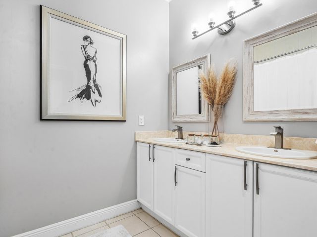 Дом в аренду по адресу 605 Avenue H - фото 6616717