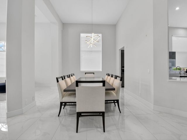 Продажа дома по адресу 6529 NW 40th Court - фото 6611382