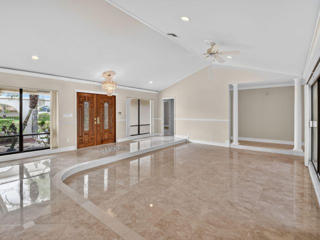 Продажа дома по адресу 5884 Pinebrook Drive - фото 6623370