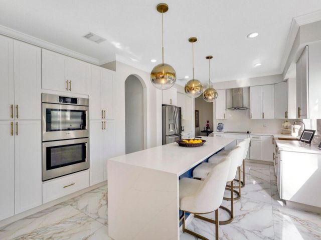 Продажа дома по адресу 599 Cresta Circle - фото 6592610