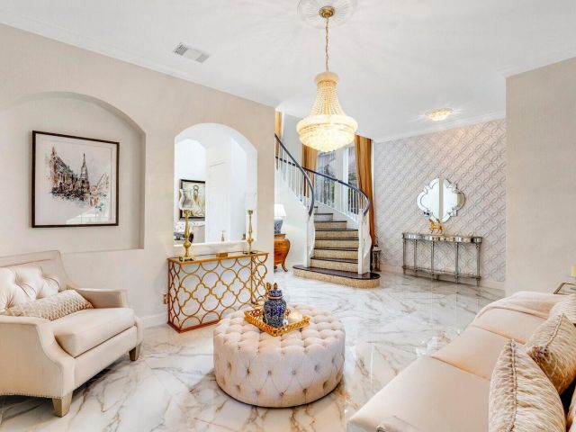 Продажа дома по адресу 599 Cresta Circle - фото 6592618