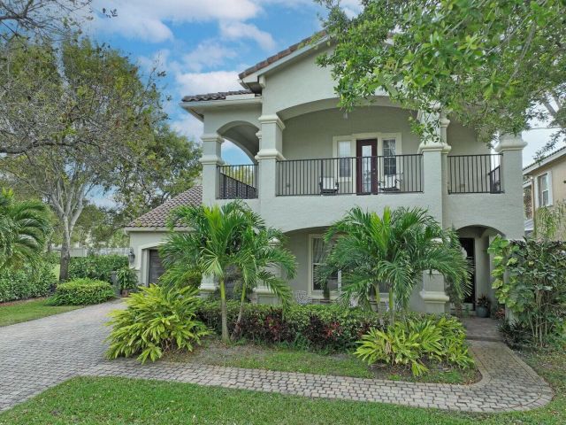 Продажа дома по адресу 599 Cresta Circle - фото 6592621