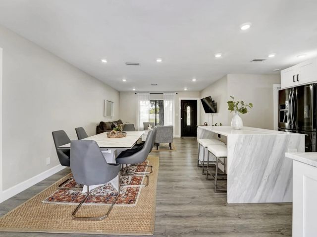 Продажа дома по адресу 4682 NW 3rd Avenue - фото 6622842