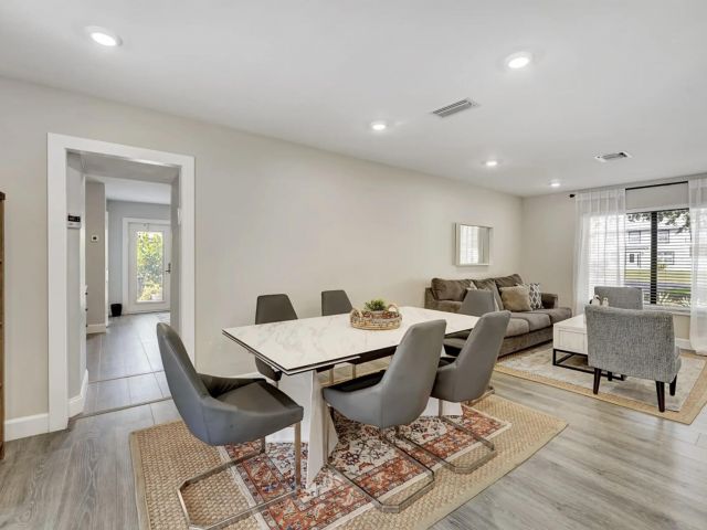 Продажа дома по адресу 4682 NW 3rd Avenue - фото 6622848