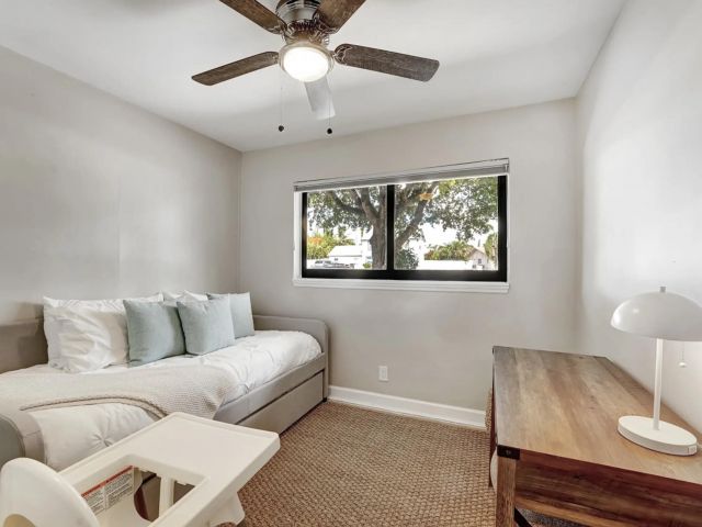 Продажа дома по адресу 4682 NW 3rd Avenue - фото 6622849