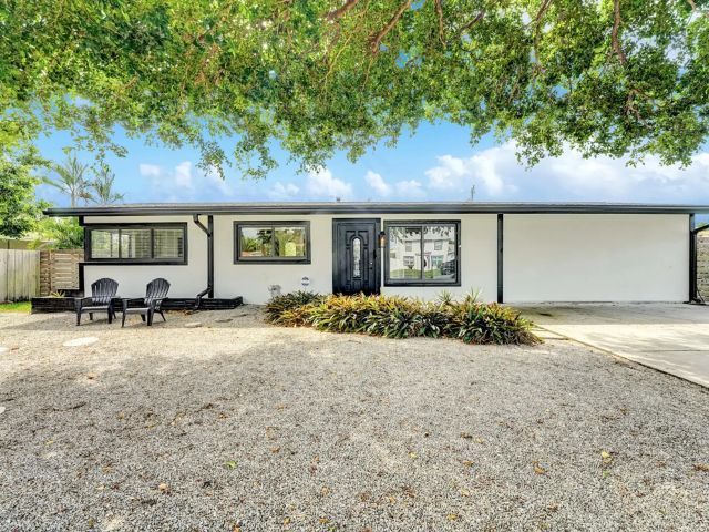 Продажа дома по адресу 4682 NW 3rd Avenue - фото 6622861