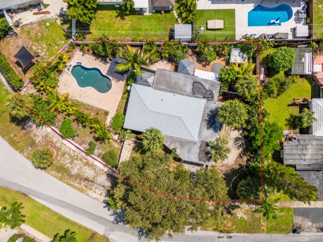 Продажа дома по адресу 2298 NE 4th Avenue - фото 6594145