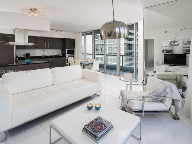 Продажа квартиры #4110 - фото 6556666