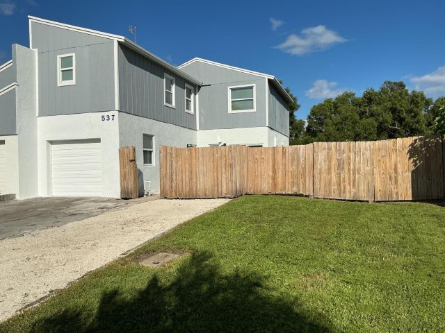 Продажа дома по адресу 537 NW 51st Avenue W - фото 6611071