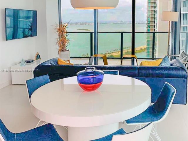 Продажа квартиры #3906 - фото 6557313