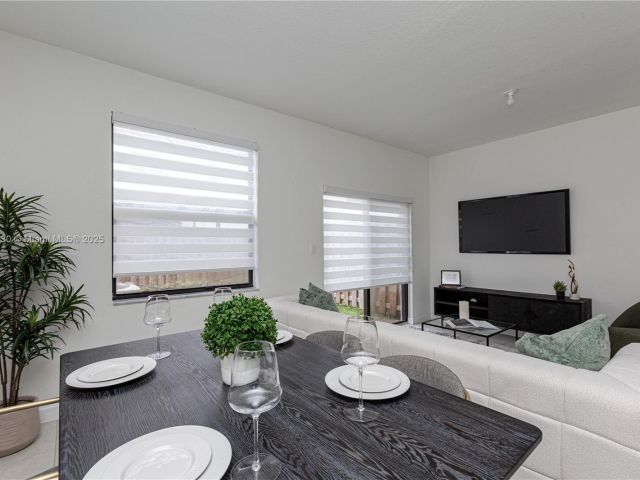 Продажа дома по адресу 12949 SW 232nd Ln - фото 7461224