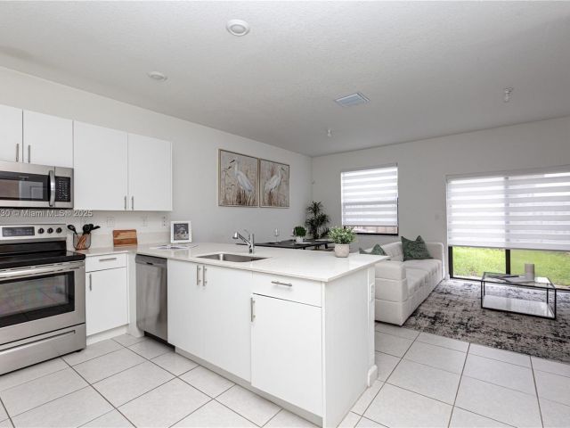 Продажа дома по адресу 12949 SW 232nd Ln - фото 7461235