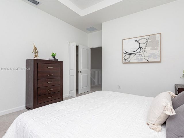 Продажа дома по адресу 12949 SW 232nd Ln - фото 7461245