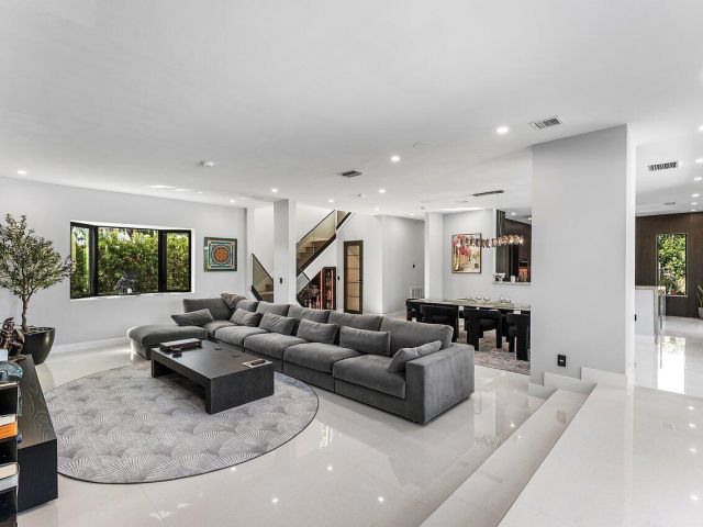 Продажа дома по адресу 8387 Sawpine Road - фото 6595054