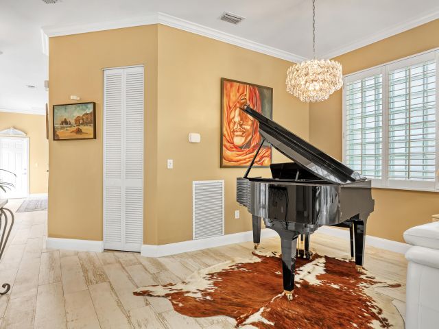 Дом в аренду по адресу 2076 Cezanne Road - фото 6596645