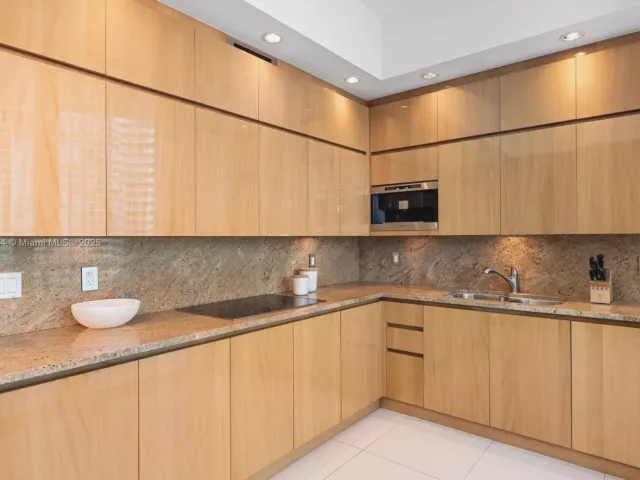 Продажа квартиры #1005 - фото 6558796