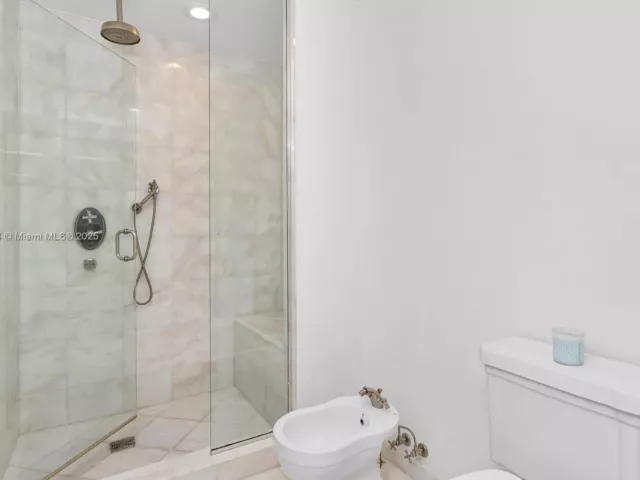 Продажа квартиры #1005 - фото 6558786