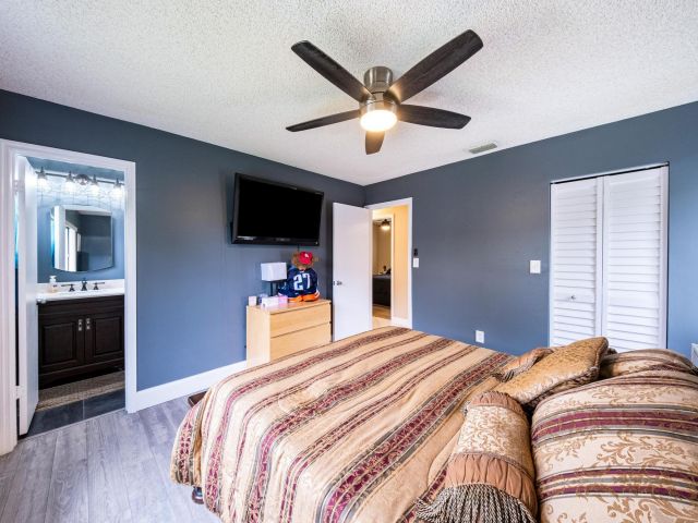 Продажа дома по адресу 11536 SW 55th Court - фото 6569748